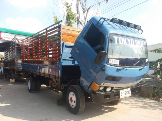 ขายรถบรรทุก6ล้อKS-32   เครื่อง110 Fหลัง เกียร์ร็อค กระบะยาว5เมตร คอกไม้ประดู่ทั้งคัน