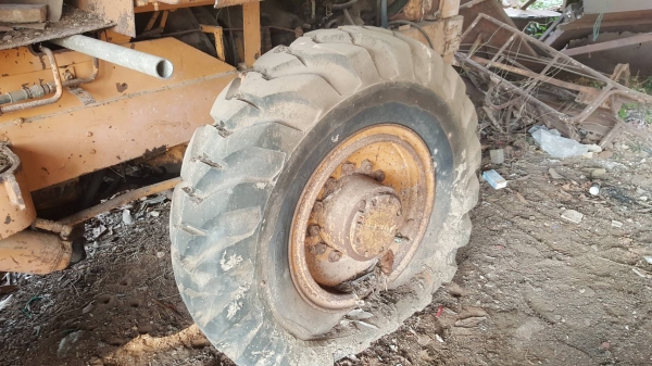 ขาย รถตัก KOMATSU JH30B เครื่องยนต์ DA120 6 สูบ รถจอดไว้นานแล้ว ขายตามสภาพ ราคาต่อรองได้ ขาย รถตัก KOMATSU JH30B เครื่องยนต์ DA120 6 สูบ รถจอดไว้นานแล้ว ขายตามสภาพ ราคาต่อรองได้