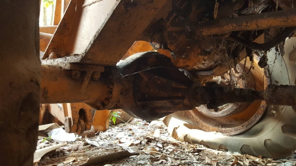 ขาย รถตัก KOMATSU JH30B เครื่องยนต์ DA120 6 สูบ รถจอดไว้นานแล้ว ขายตามสภาพ ราคาต่อรองได้ ขาย รถตัก KOMATSU JH30B เครื่องยนต์ DA120 6 สูบ รถจอดไว้นานแล้ว ขายตามสภาพ ราคาต่อรองได้