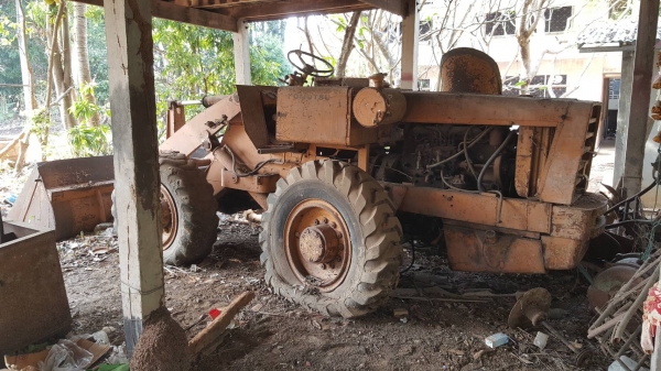 ขาย รถตัก KOMATSU JH30B เครื่องยนต์ DA120 6 สูบ รถจอดไว้นานแล้ว ขายตามสภาพ ราคาต่อรองได้ ขาย รถตัก KOMATSU JH30B เครื่องยนต์ DA120 6 สูบ รถจอดไว้นานแล้ว ขายตามสภาพ ราคาต่อรองได้