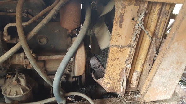 ขาย รถตัก KOMATSU JH30B เครื่องยนต์ DA120 6 สูบ รถจอดไว้นานแล้ว ขายตามสภาพ ราคาต่อรองได้ ขาย รถตัก KOMATSU JH30B เครื่องยนต์ DA120 6 สูบ รถจอดไว้นานแล้ว ขายตามสภาพ ราคาต่อรองได้