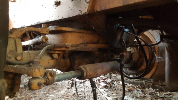 ขาย รถตัก KOMATSU JH30B เครื่องยนต์ DA120 6 สูบ รถจอดไว้นานแล้ว ขายตามสภาพ ราคาต่อรองได้ ขาย รถตัก KOMATSU JH30B เครื่องยนต์ DA120 6 สูบ รถจอดไว้นานแล้ว ขายตามสภาพ ราคาต่อรองได้