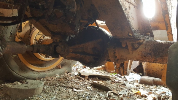 ขาย รถตัก KOMATSU JH30B เครื่องยนต์ DA120 6 สูบ รถจอดไว้นานแล้ว ขายตามสภาพ ราคาต่อรองได้ ขาย รถตัก KOMATSU JH30B เครื่องยนต์ DA120 6 สูบ รถจอดไว้นานแล้ว ขายตามสภาพ ราคาต่อรองได้