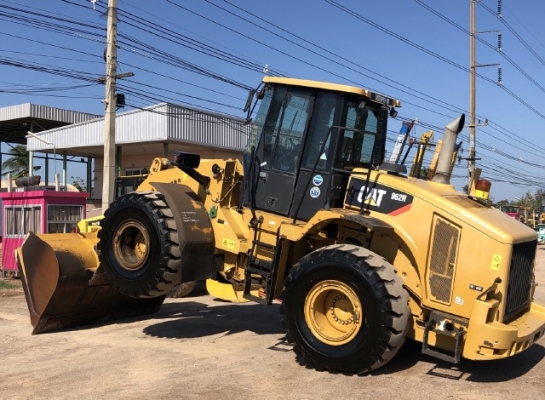 ขายรถตักล้อยาง CAT 962H นำเข้าเองจากญี่ปุ่น สภาพสวยพร้อมใช้ มีVDOการทำงานครับ
