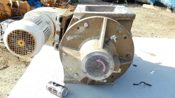 แอร้อกสแตนเลสเยอรมัน ROTARY VALVE REIMELT GERMANY ปาก 8”x 7” ติดเกียร์ 1.5 HP 380V (รอบอ แอร้อกสแตนเลสเยอรมัน ROTARY VALVE REIMELT GERMANY ปาก 8”x 7” ติดเกียร์ 1.5 HP 380V (รอบอ