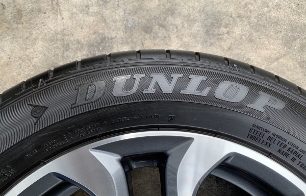 ล้อแม็ก Mazda 2 ตัวท๊อป ขอบ 16 สีกันเมทาลิกหน้าเงา พร้อมยาง 185-60-16 Dunlopปี 17 แม็กสวย ดอกยางหนา