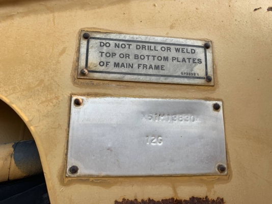 ขาย 1,380,000 รถเกรด CATTERPILAR 12G ชีเรียล 61M13830 เครื่อง 10Z แรง ใบมีด 14 ฟุต สภาพสวยเก่านอก เอกสารเล่มทะเบียน  รถอยู่  นครปฐม โทร 0610710295  สนใจ รายการสินค้า อื่นๆ ที่ เว็ปไชค์ Truck2Hand https://www.truck2hand.com/index.php?actions=content/search