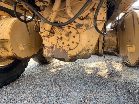 ขาย 1,380,000 รถเกรด CATTERPILAR 12G ชีเรียล 61M13830 เครื่อง 10Z แรง ใบมีด 14 ฟุต สภาพสวยเก่านอก เอกสารเล่มทะเบียน  รถอยู่  นครปฐม โทร 0610710295  สนใจ รายการสินค้า อื่นๆ ที่ เว็ปไชค์ Truck2Hand https://www.truck2hand.com/index.php?actions=content/search