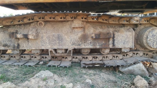 ขาย 325,000 CAT E 200 B เครื่อง MITSUBISHI S6K ปั้มแรง เอวแน่น ช่วงล่างสวย รถพร้อมใช้งาน รถอยู่ นครพนม 090-772-3710 090-772-3708