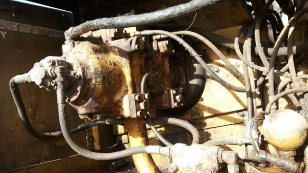 ขาย 325,000 CAT E 200 B เครื่อง MITSUBISHI S6K ปั้มแรง เอวแน่น ช่วงล่างสวย รถพร้อมใช้งาน รถอยู่ นครพนม 090-772-3710 090-772-3708