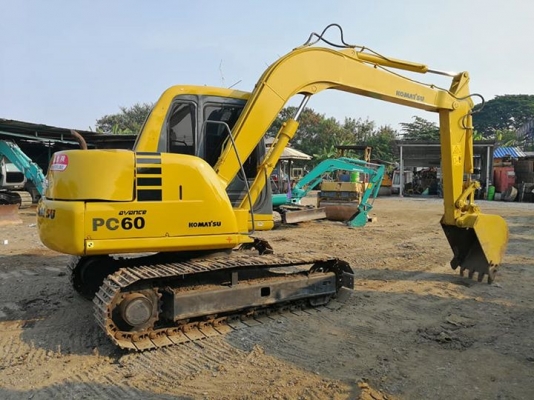 ขาย!! >>> Komatsu Pc60 รุ่น 7 พร้อมใช้งาน เอกสารซื้อขาย <<< เบอร์ติดต่อ 098-7155789 086-4631102