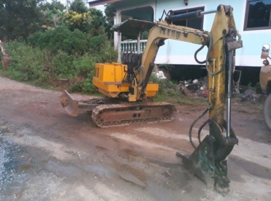 ขาย!! >>> Mitsubishi PC30 พร้อมหัวเจาะ ราคาเบาๆ <<< เบอร์ติดต่อ 098-7155789 086-4631102