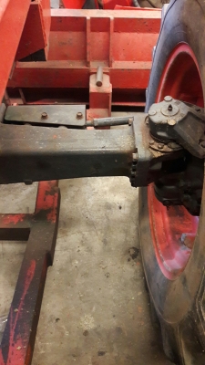 ขายรถแทรกเตอร์มือสอง