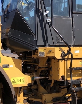 ขายรถตักล้อยาง CAT 962H นำเข้าเองจากญี่ปุ่น สภาพสวยพร้อมใช้ มีVDOการทำงานครับ ขายรถตักล้อยาง CAT 962H นำเข้าเองจากญี่ปุ่น สภาพสวยพร้อมใช้ มีVDOการทำงานครับ