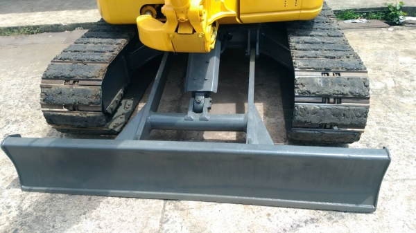 KOMATSU รุ่น PC40MR-2