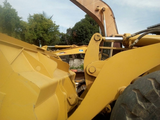 รถตักล้อยาง CAT 936 E รถตักล้อยาง CAT 936 E