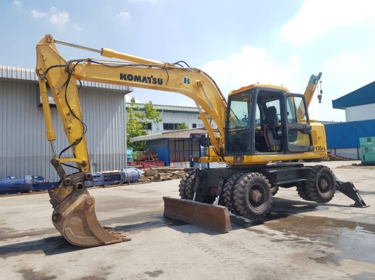 รถขุดล้อยาง PW130ES-6K จากญี่ปุ่น สภาพเดิมๆ สอบถามได้เลยครับ โทร. 092-929-9942 ธีรเทพ