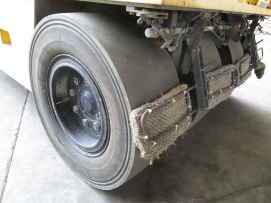 ขายรถบด SAKAI T2#42983 ซีเรียลสูงๆ Isuzu 6BG1 ใช้งาน 2,900ชม. 092-929-9942 ธีรเทพครับ