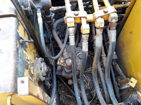 ขาย แบคโฮ KOMATSU PC60-3 รถใช้งานอยู่ประจำ เครื่องดี ช่วงล่างดี ราคาต่อรองได้