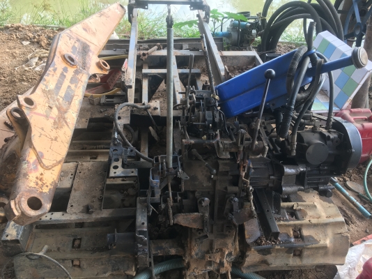 ขายแทรกช่วงล่างรถเกี่ยว iseki 60 เดินได้รับประกัน ขายแทรกช่วงล่างรถเกี่ยว iseki 60 เดินได้รับประกัน