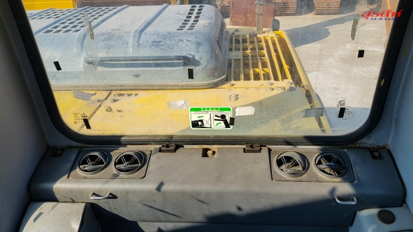 ขายรถแบคโฮ KOMATSU PC200-7 ใช้งาน 12,698 ชั่วโมง สภาพนางฟ้า รถบริษัท มีการใช้งาน และบำรุงรักษาดี ขายรถแบคโฮ KOMATSU PC200-7 ใช้งาน 12,698 ชั่วโมง สภาพนางฟ้า รถบริษัท มีการใช้งาน และบำรุงรักษาดี