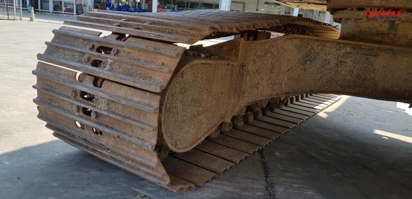 ขายรถแบคโฮ KOMATSU PC200-8 บูมยาว ใช้งาน 12,067 ชั่วโมง สภาพดี พร้อมใช้งาน ราคาไม่แพง ขายรถแบคโฮ KOMATSU PC200-8 บูมยาว ใช้งาน 12,067 ชั่วโมง สภาพดี พร้อมใช้งาน ราคาไม่แพง