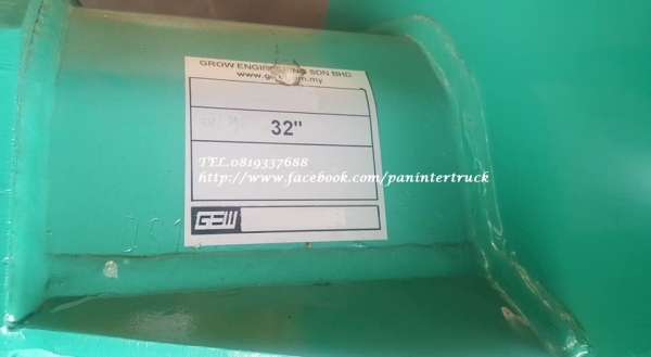 สินค้าใหม่ งานนำเข้า ประกอบนอก BUCKETบุ๊งกี๋สำหรับรถไซค์ 100 ,120 /สลัก 60 มิล/ 4ฟัน/ มีบ่า/ มีปีก/ปากกว้าง:32นิ้ว(81cm.)