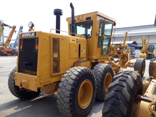 Caterpillar 140G #72V09071 : รถเกรดอเมริกา พร้อมสแคริฟายด์ โทร. 080-6565422 (หนิง)