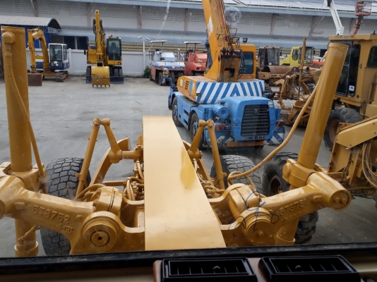 Caterpillar 140G #72V09071 : รถเกรดอเมริกา พร้อมสแคริฟายด์ โทร. 080-6565422 (หนิง)