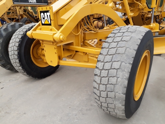 Caterpillar 140G #72V09071 : รถเกรดอเมริกา พร้อมสแคริฟายด์ โทร. 080-6565422 (หนิง)