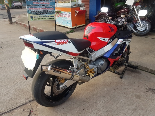 ขาย HONDA CBR929 ปี2001 สเปคอเมริกา เดิมๆ มีท่อแต่ง เกียร์โยง ทะเบียนแท้พร้อมโอน ราคา 129000 บาท ส่ง