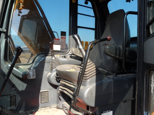 PC120-6 KOMATSU @950,000 สถาพดี พร้อมใช้ ระบบไฟฟ้ามีแบบใช้ไฟฟกับกึ่งออโต้ สภาพสวยพร้อมเอกสาร สนใจคลิ๊ก ☎ 081-989-1989 หรั่งครับ