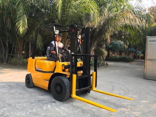 ขายFORKLIFT MITSUBISHI FD20(2ตัน)(ดีเซล) สวยเดิมจากญี่ปุ่น ยังไม่เคยใช้ในไทย 155,000เท่านั้น!!