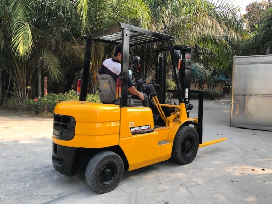 ขายFORKLIFT MITSUBISHI FD20(2ตัน)(ดีเซล) สวยเดิมจากญี่ปุ่น ยังไม่เคยใช้ในไทย 155,000เท่านั้น!!