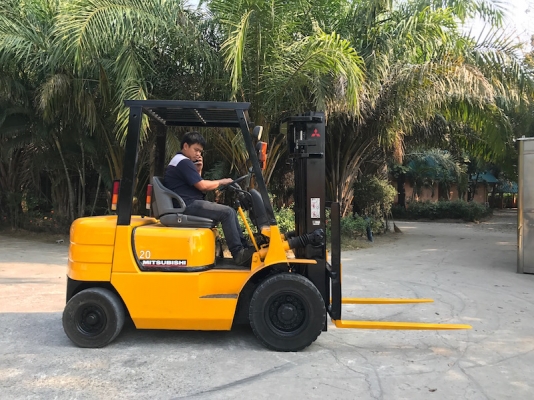 ขายFORKLIFT MITSUBISHI FD20(2ตัน)(ดีเซล) สวยเดิมจากญี่ปุ่น ยังไม่เคยใช้ในไทย 155,000เท่านั้น!!