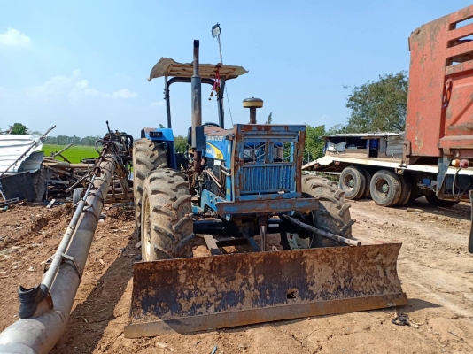 ขายด่วน รถไถ NEW HOLLAND 7610S สภาพดี พร้อมใช้งาน ติดต่อ 085-2277316