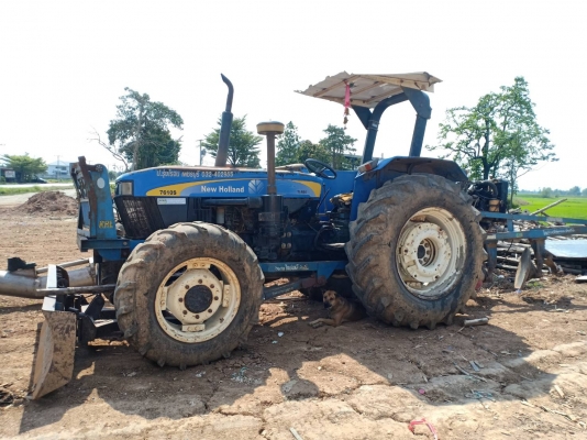 ขายด่วน รถไถ NEW HOLLAND 7610S สภาพดี พร้อมใช้งาน ติดต่อ 085-2277316