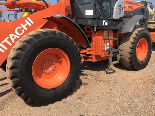 ขายรถตักล้อยาง HITACHI ZW140-5B (เท่าเทียบ WA200-7) ปี 2015 นำเข้าเองจากญี่ปุ่น สภาพสวยพร้อมใช้ ขายรถตักล้อยาง HITACHI ZW140-5B (เท่าเทียบ WA200-7) ปี 2015 นำเข้าเองจากญี่ปุ่น สภาพสวยพร้อมใช้