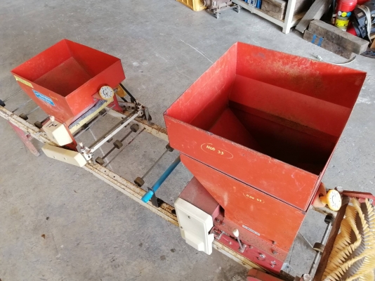 เครื่องโรยเมล็ดเก่าญี่ปุ่น GS-180-200B