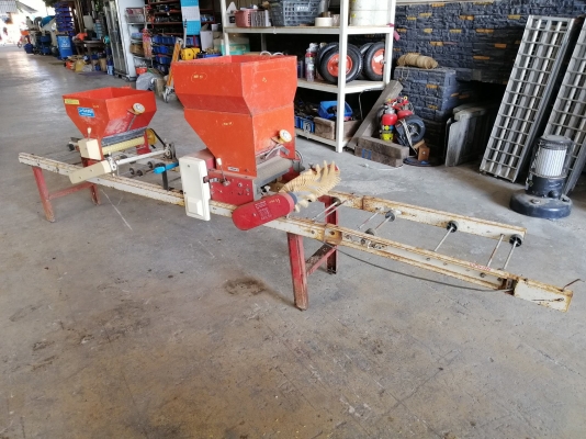 เครื่องโรยเมล็ดเก่าญี่ปุ่น GS-180-200B