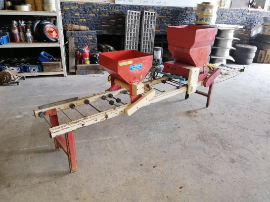 เครื่องโรยเมล็ดเก่าญี่ปุ่น GS-180-200B