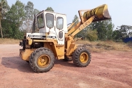 ขายครับ รถตัก โคมัตสุ 507 สวยเดิม พร้อมใช้ สนใจ089-5367218 081-4252943