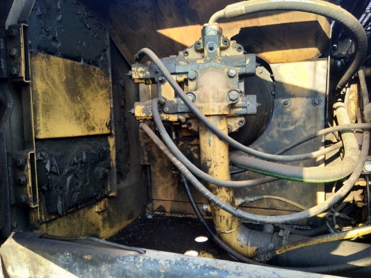 ขาย 495,000 CAT 320 V2 เครื่องดี ปั้มแรง เอวมีขยับนิดๆๆ ไฟฟ้าตัดแต่อุปกรครบ ช่วงล่างโซ่หนา แผ่นมีงอบ้าง รอนเลอร์ดี เอกสารซื้อขาย รถอยู่ ขอนแก่น 090-772-3710 090-772-3708 ขาย 495,000 CAT 320 V2 เครื่องดี ปั้มแรง เอวมีขยับนิดๆๆ ไฟฟ้าตัดแต่อุปกรครบ ช่วงล่างโซ่หนา แผ่นมีงอบ้าง รอนเลอร์ดี เอกสารซื้อขาย รถอยู่ ขอนแก่น 090-772-3710 090-772-3708