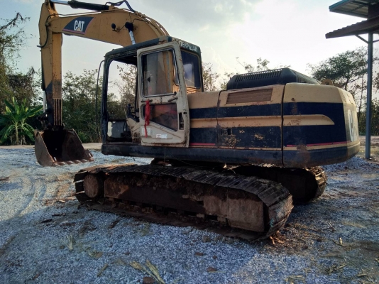 ขาย 495,000 CAT 320 V2 เครื่องดี ปั้มแรง เอวมีขยับนิดๆๆ ไฟฟ้าตัดแต่อุปกรครบ ช่วงล่างโซ่หนา แผ่นมีงอบ้าง รอนเลอร์ดี เอกสารซื้อขาย รถอยู่ ขอนแก่น 090-772-3710 090-772-3708 ขาย 495,000 CAT 320 V2 เครื่องดี ปั้มแรง เอวมีขยับนิดๆๆ ไฟฟ้าตัดแต่อุปกรครบ ช่วงล่างโซ่หนา แผ่นมีงอบ้าง รอนเลอร์ดี เอกสารซื้อขาย รถอยู่ ขอนแก่น 090-772-3710 090-772-3708