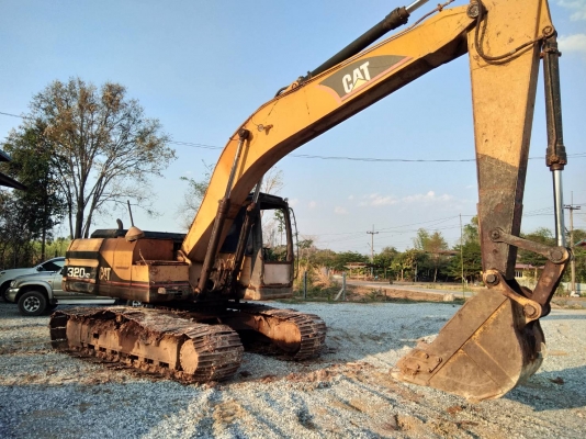 ขาย 495,000 CAT 320 V2 เครื่องดี ปั้มแรง เอวมีขยับนิดๆๆ ไฟฟ้าตัดแต่อุปกรครบ ช่วงล่างโซ่หนา แผ่นมีงอบ้าง รอนเลอร์ดี เอกสารซื้อขาย รถอยู่ ขอนแก่น 090-772-3710 090-772-3708 ขาย 495,000 CAT 320 V2 เครื่องดี ปั้มแรง เอวมีขยับนิดๆๆ ไฟฟ้าตัดแต่อุปกรครบ ช่วงล่างโซ่หนา แผ่นมีงอบ้าง รอนเลอร์ดี เอกสารซื้อขาย รถอยู่ ขอนแก่น 090-772-3710 090-772-3708