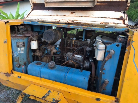 ปั้มลม ดีเซล เครื่อง Isuzu เครื่องดี ทั้ง2ตัว  ขาย 2 ตัว