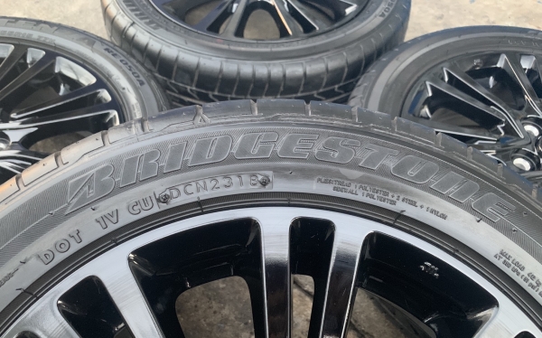 ล้อแม็กป้ายแดง Mitsu Mirage GLS ขอบ 15 สีดำ พร้อมยางป้ายแดง Bridgestone 175-55-15 ปี 18 สวยกริ๊บ สีแท้