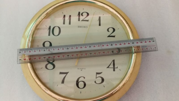 400 บ.ส่งถึงบ้านฟรี โทร 083-2000058 LINE ID:line832923 นาฬิกาแขวนผนังยี่ห้อ SEIKO จากญี่ปุ่น