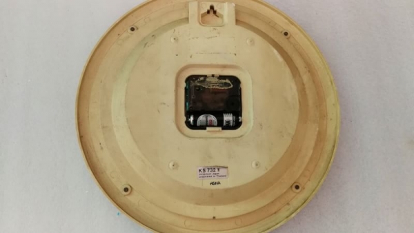 400 บ.ส่งถึงบ้านฟรี โทร 083-2000058 LINE ID:line832923 นาฬิกาแขวนผนังยี่ห้อ SEIKO จากญี่ปุ่น