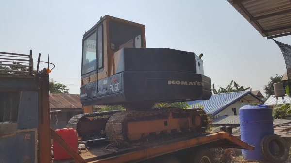 ขาย แบคโฮ KOMATSU PC60-5 เครื่อง 4BD1 ปั้มเดิม ช่วงล่างเต็ม รถพร้อมใช้งาน เอกสารใบซื้อขาย ราคาต่อรองได้ครับ